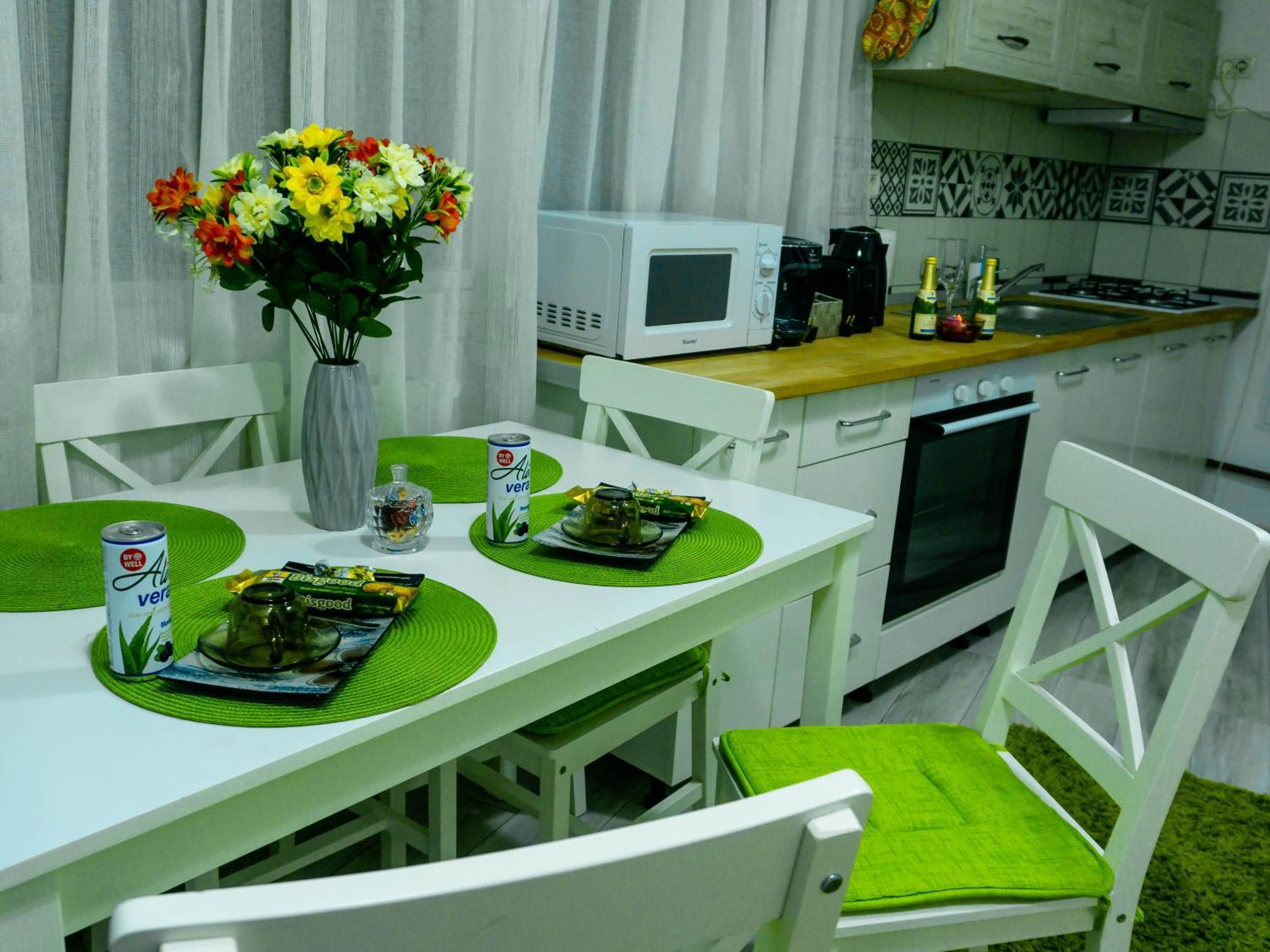 Comfortable Apartment University Square Bucharest Exterior photo