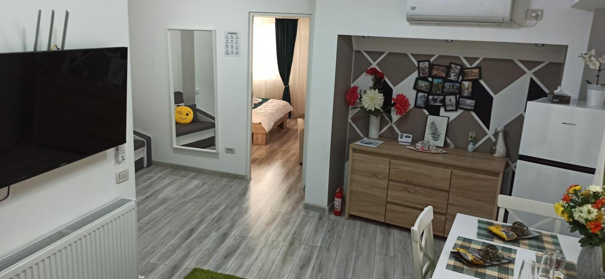 Comfortable Apartment University Square Bucharest Exterior photo