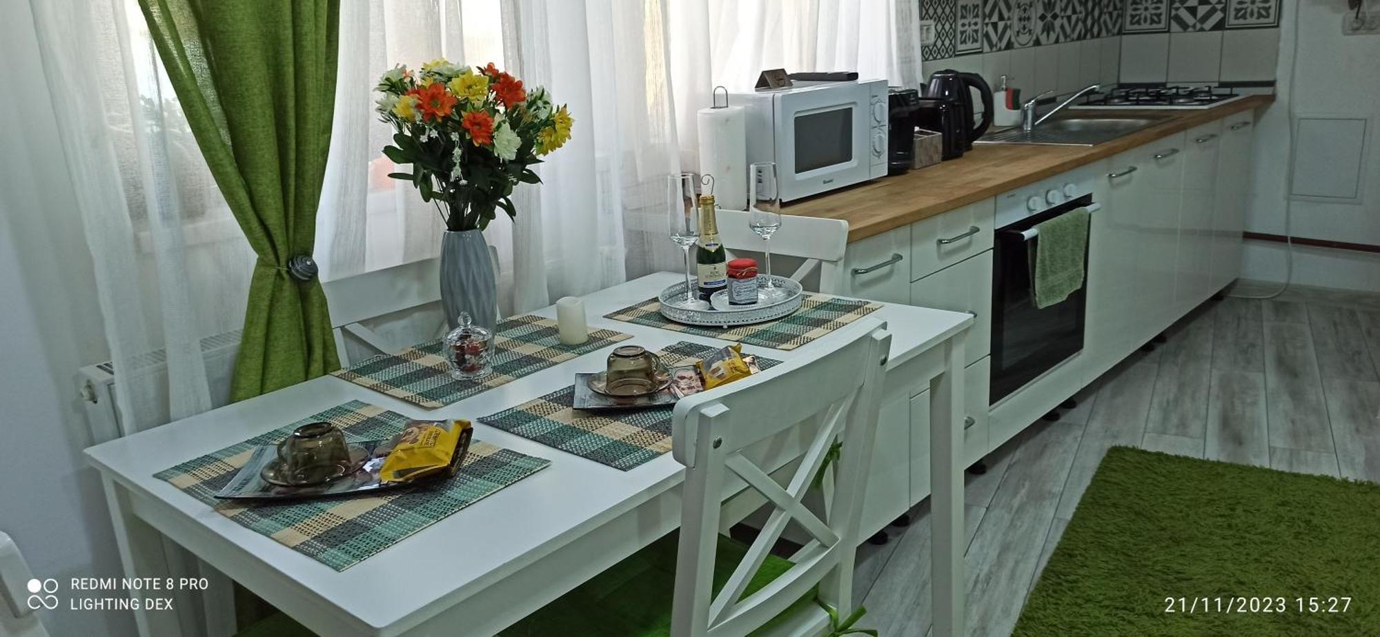 Comfortable Apartment University Square Bucharest Exterior photo