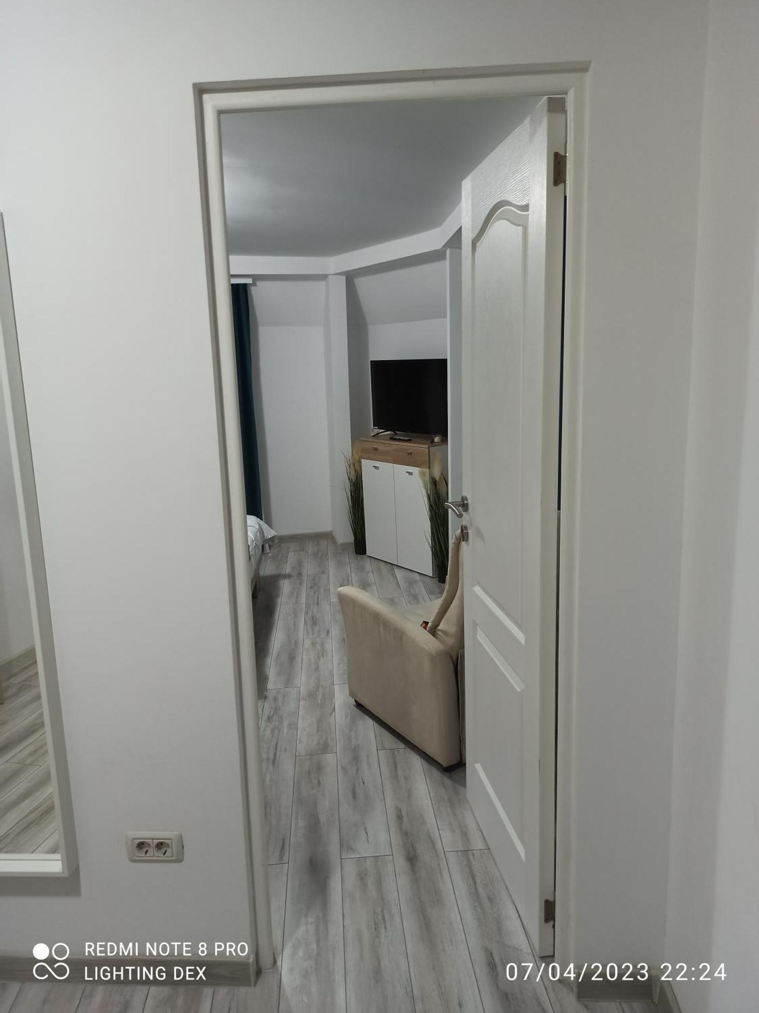 Comfortable Apartment University Square Bucharest Exterior photo